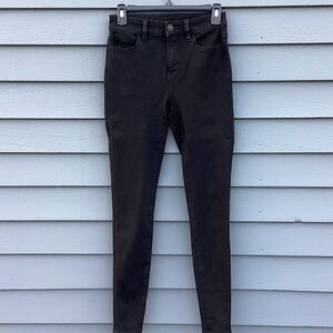 American Eagle Black Hi-Rise Jegging Size 0
